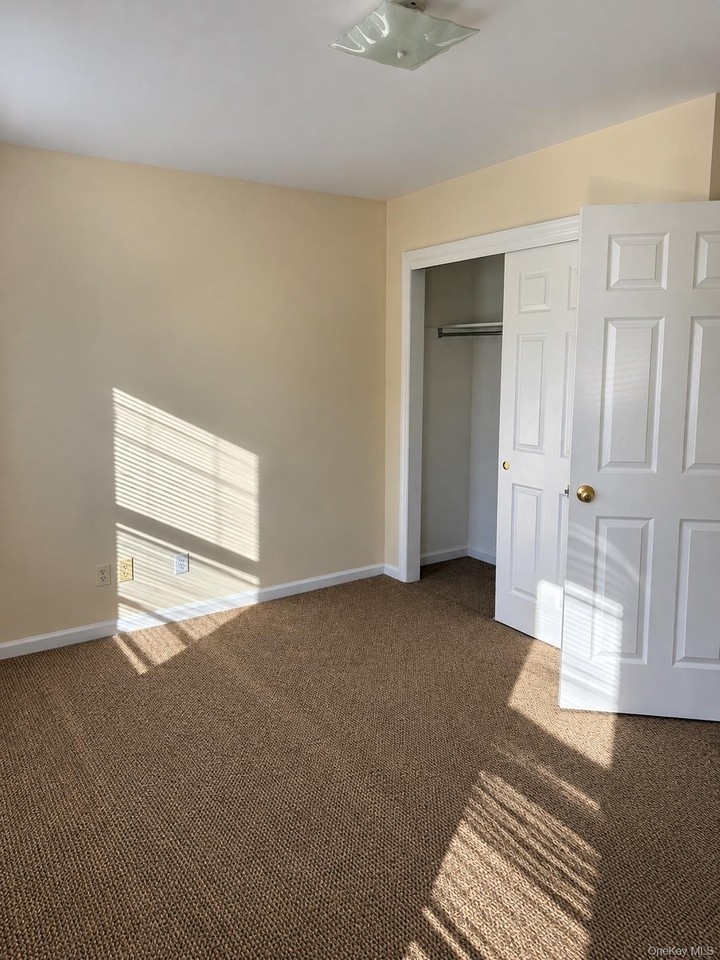 110 W Railroad Ave #2ndFL - Photo 5 of 7
