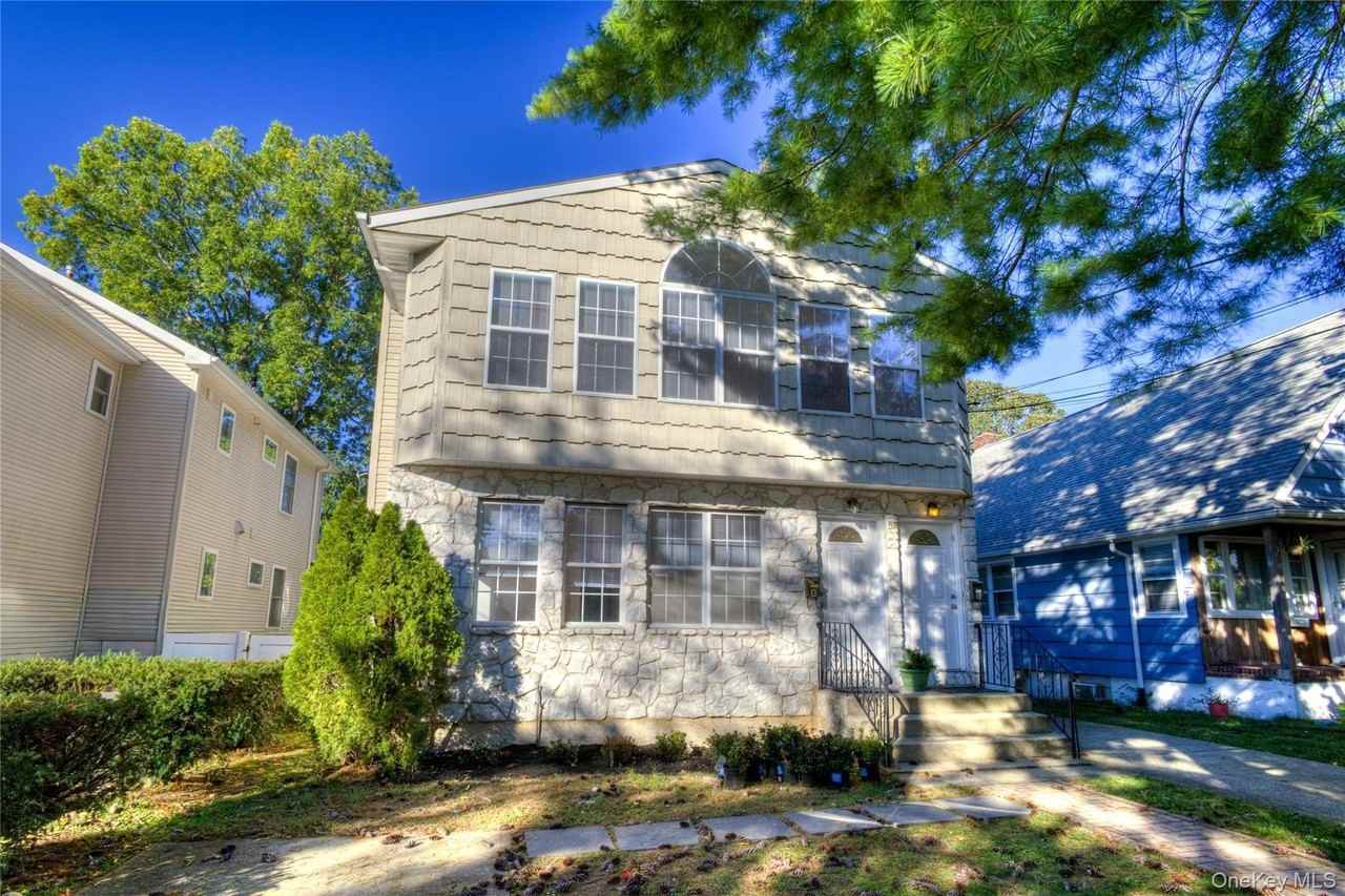 57 Dunwood Rd #A - Photo 2 of 25