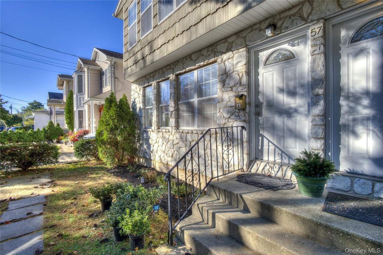 57 Dunwood Rd #A - Photo 3 of 25
