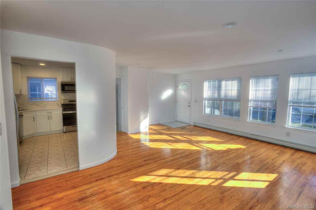 57 Dunwood Rd #A - Photo 5 of 25
