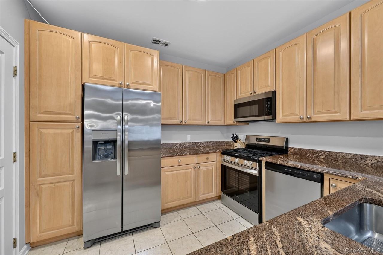 24 N De Baun Ave #305 - Photo 7 of 49