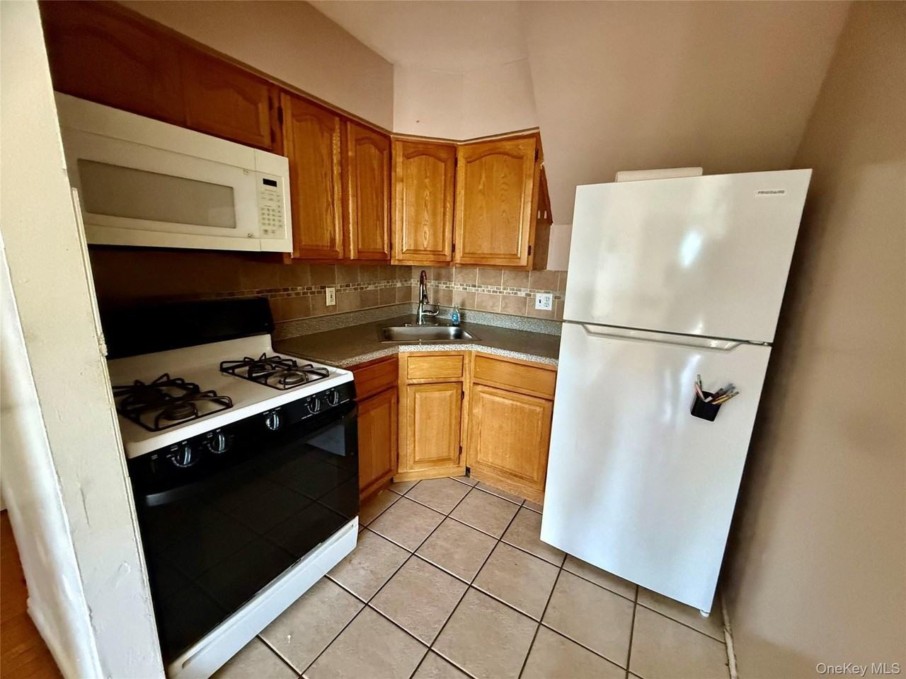 4855 58th Ln - Photo 3 of 7
