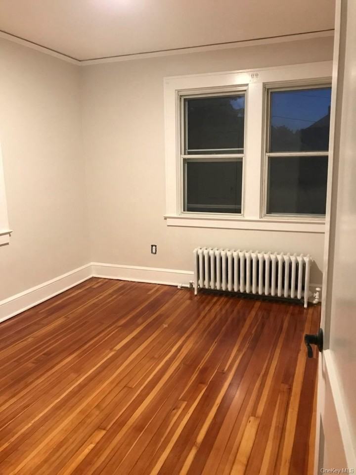 8 Raymond St - Photo 5 of 8