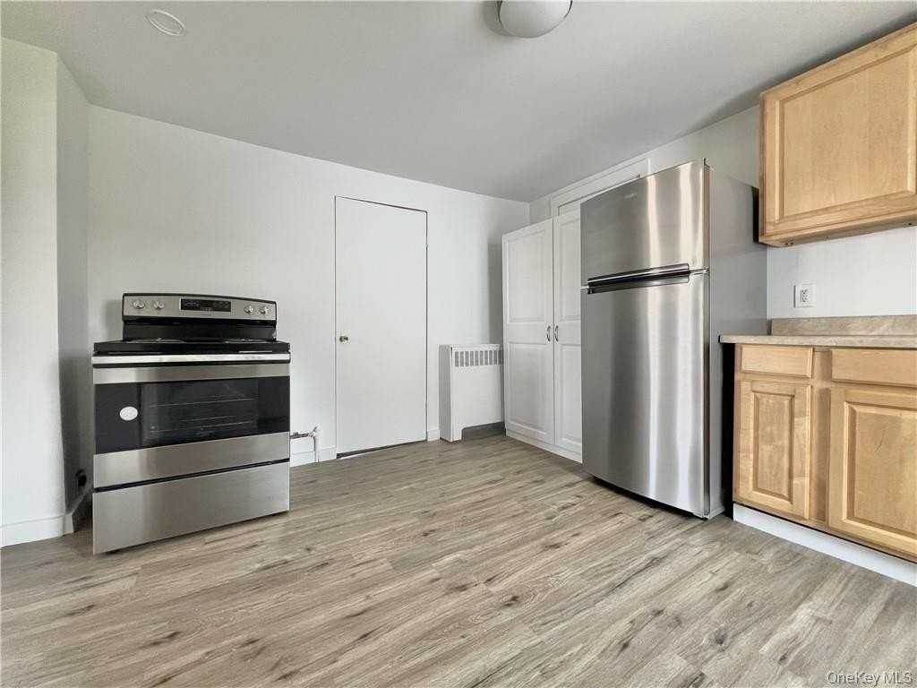 25 S Prospect St #2 - Photo 2 of 17