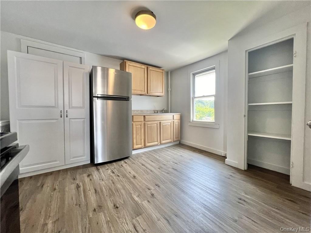 25 S Prospect St #2 - Photo 5 of 17