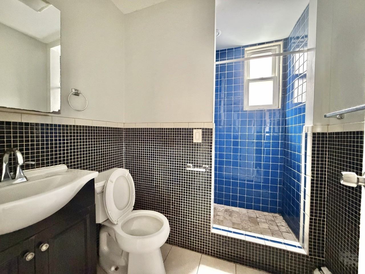 8 Oakland St #1 - Photo 5 of 14