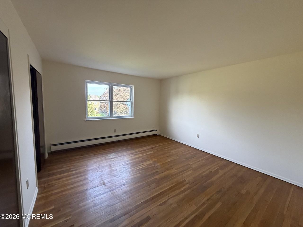 84 Manchester Ct #E - Photo 5 of 7