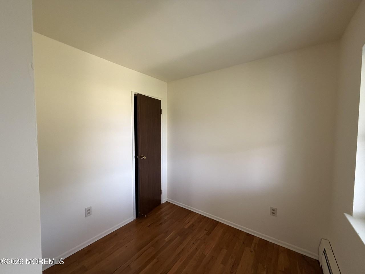 84 Manchester Ct #E - Photo 7 of 7