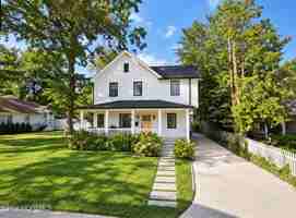 featured image of 613 Myrtle Ave