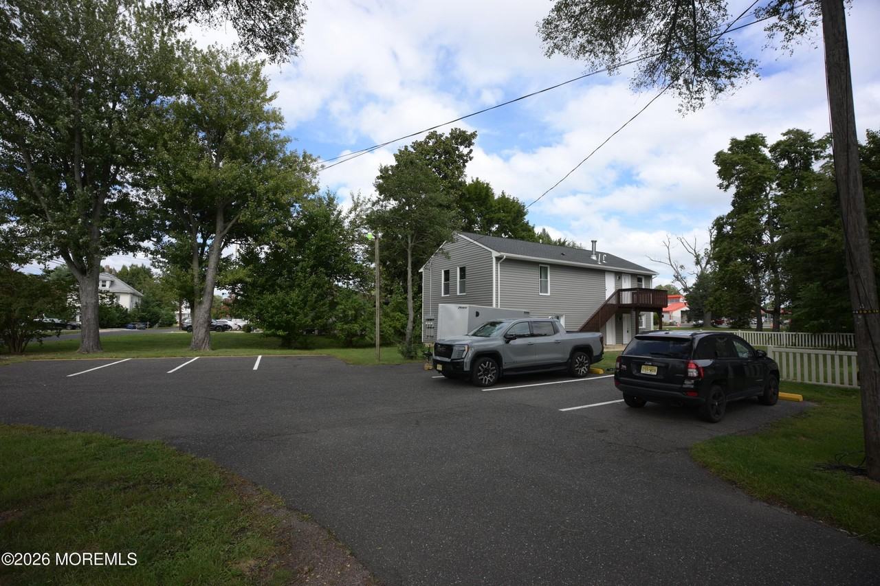 113 E Garwood Ave - Photo 4 of 26