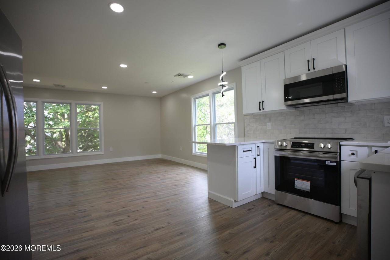 113 E Garwood Ave - Photo 6 of 26