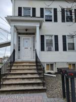 featured image of 19 Broadway #LOWER