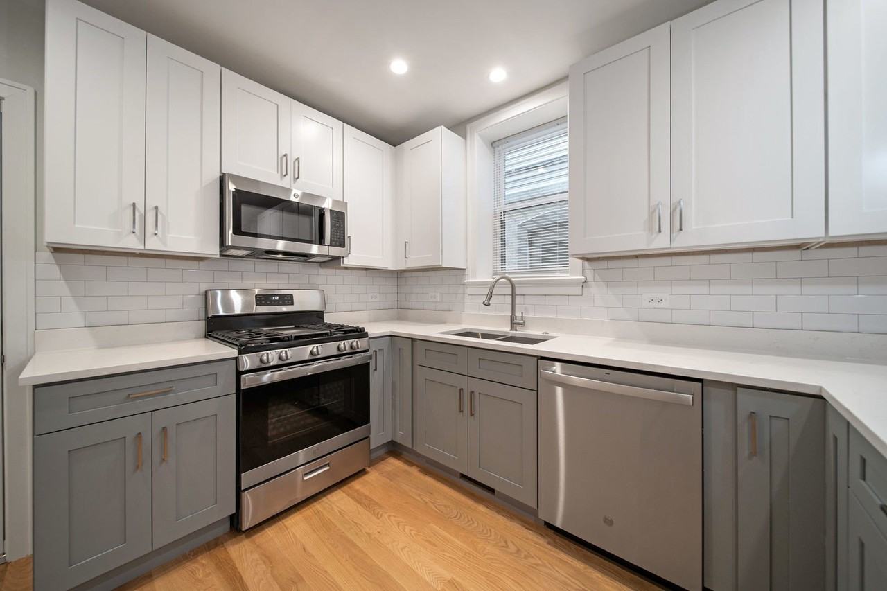 3014 N California Ave #1FE - Photo 5 of 24