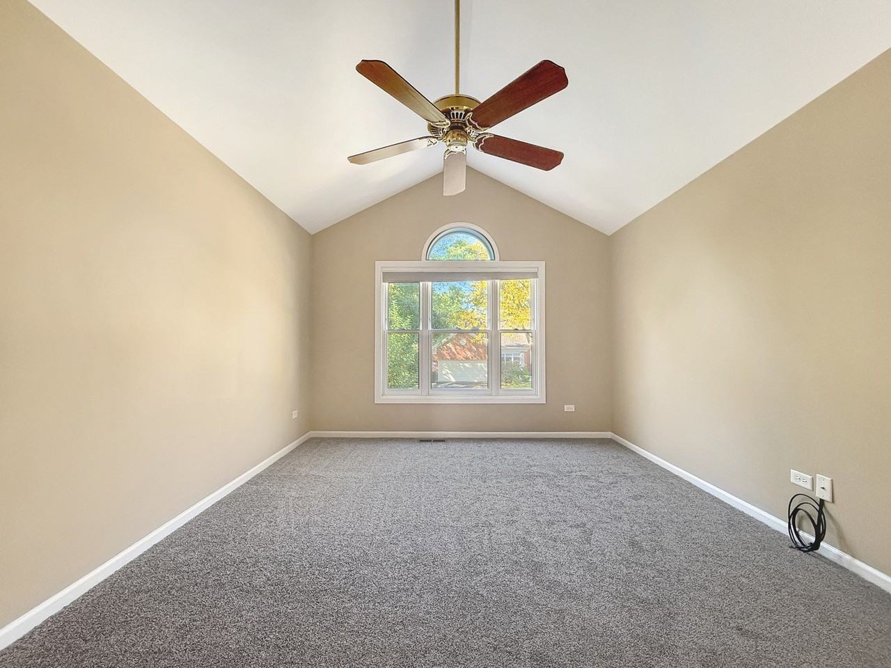 2103 N Coldspring Rd - Photo 7 of 14