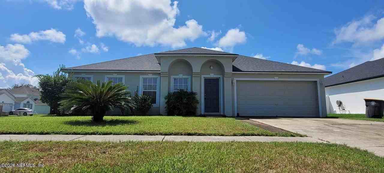 5490 Lafayette Park Dr N - Photo 2 of 15