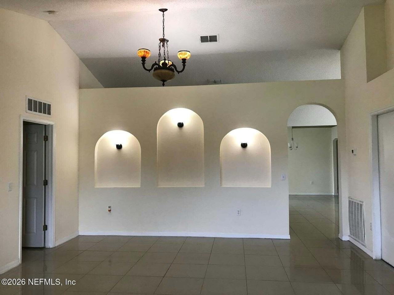 5490 Lafayette Park Dr N - Photo 5 of 15