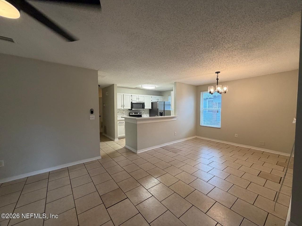 419 King St - Photo 5 of 15