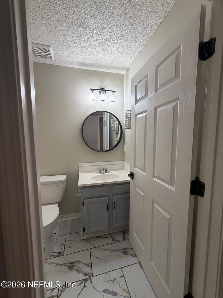 419 King St - Photo 7 of 15