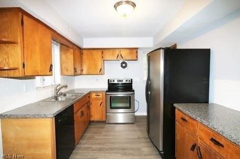 615 E Robinson Ave - Photo 6 of 11
