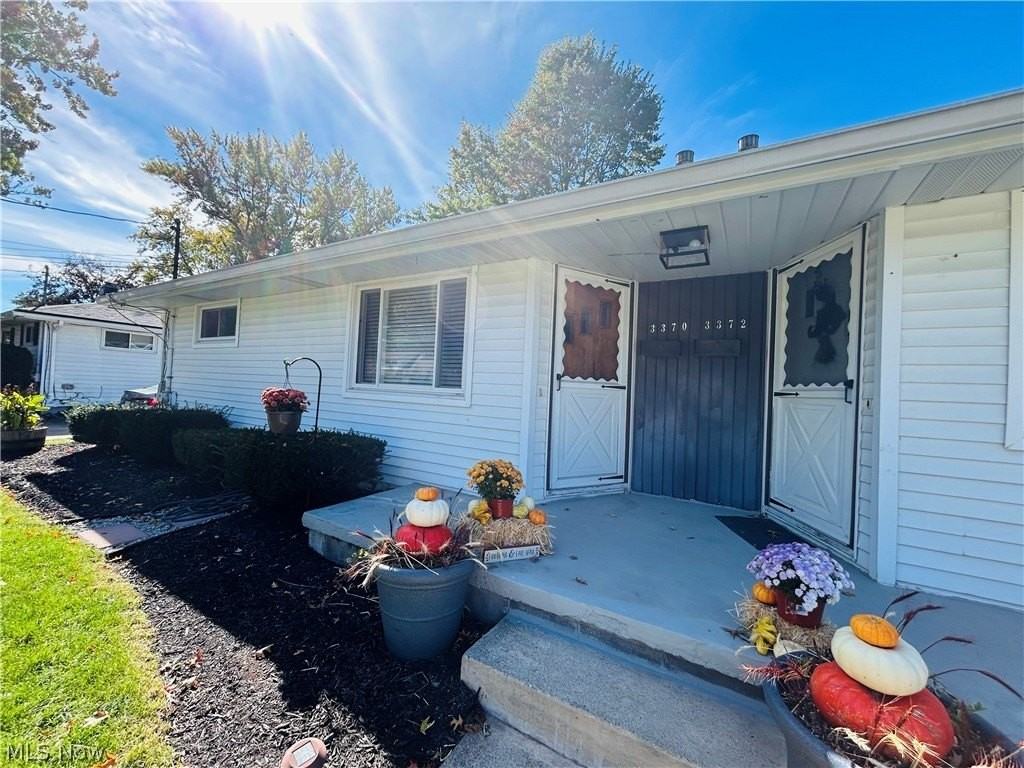 3370 Bailey Rd - Photo 2 of 21