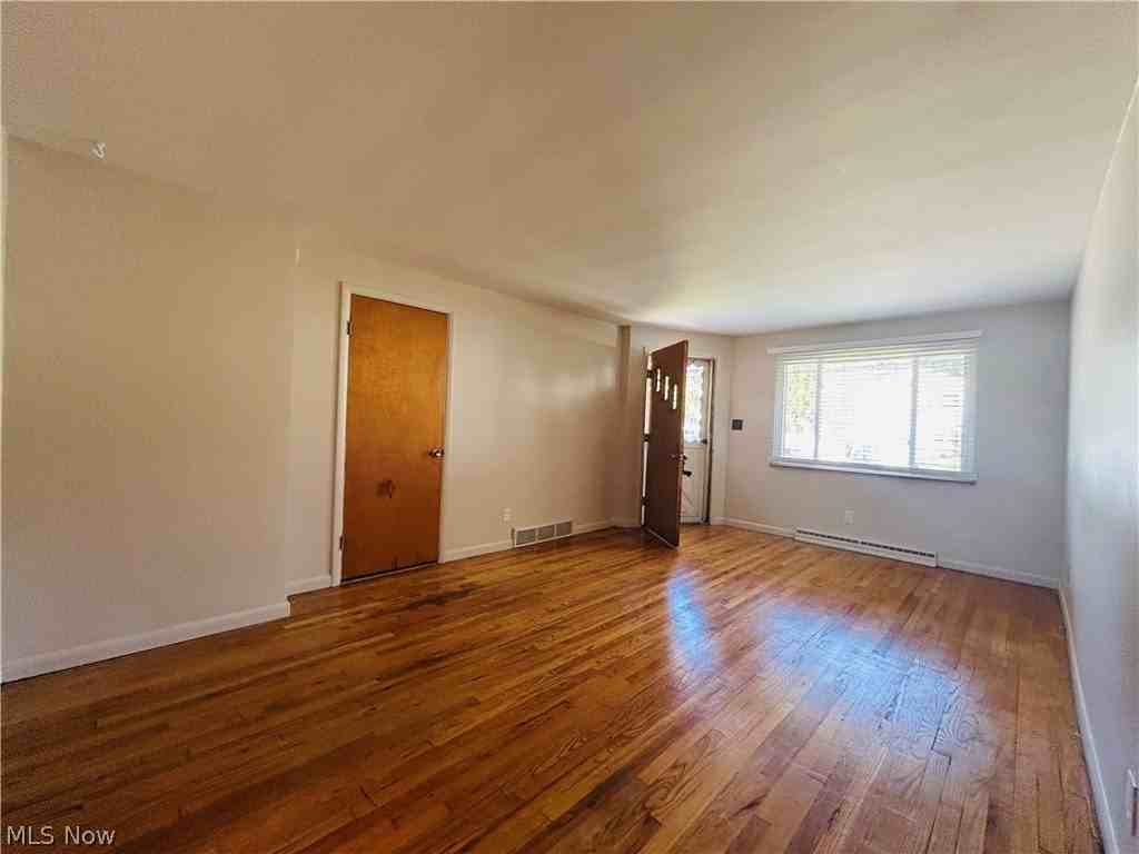 3370 Bailey Rd - Photo 5 of 21