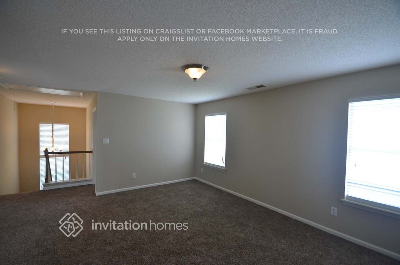 13418 Bolingbrook Ln - Photo 5 of 10
