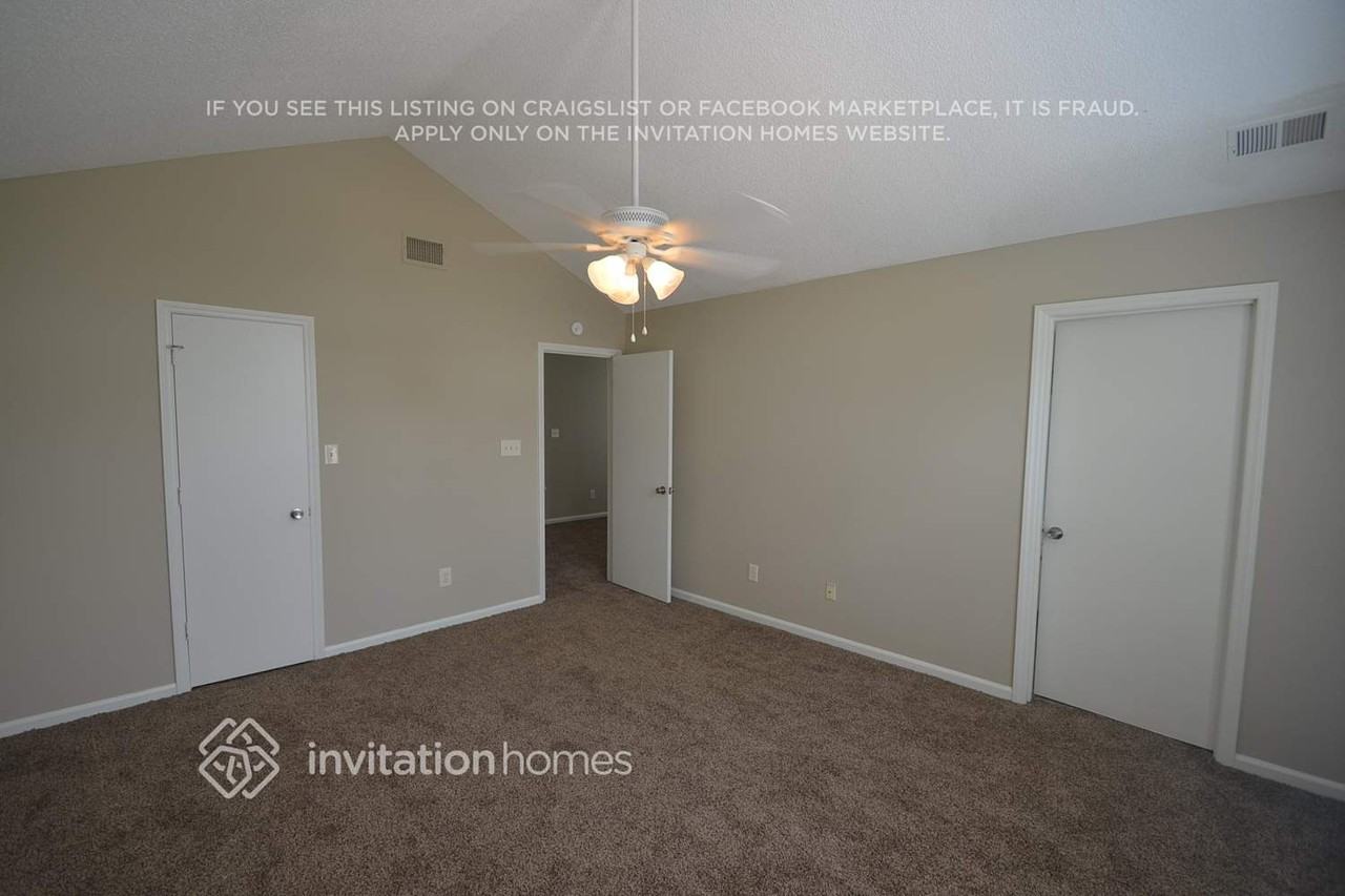 13418 Bolingbrook Ln - Photo 6 of 10