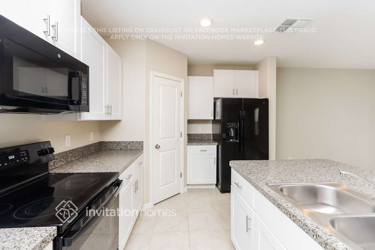 7212 Jenkins Vista Ct - Photo 6 of 18