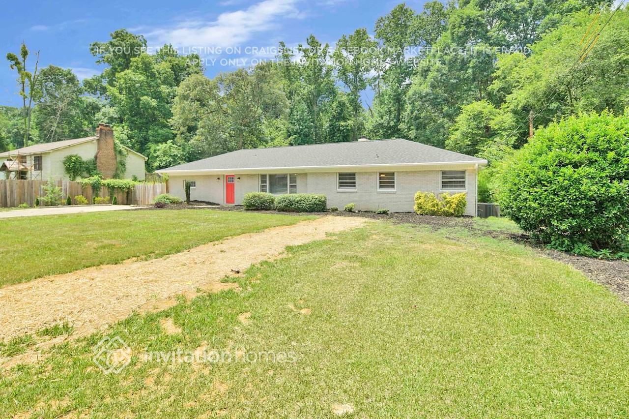 6205 King George Dr - Photo 3 of 32