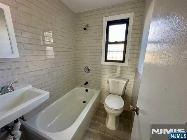 81 Grand St #9 - Photo 7 of 13