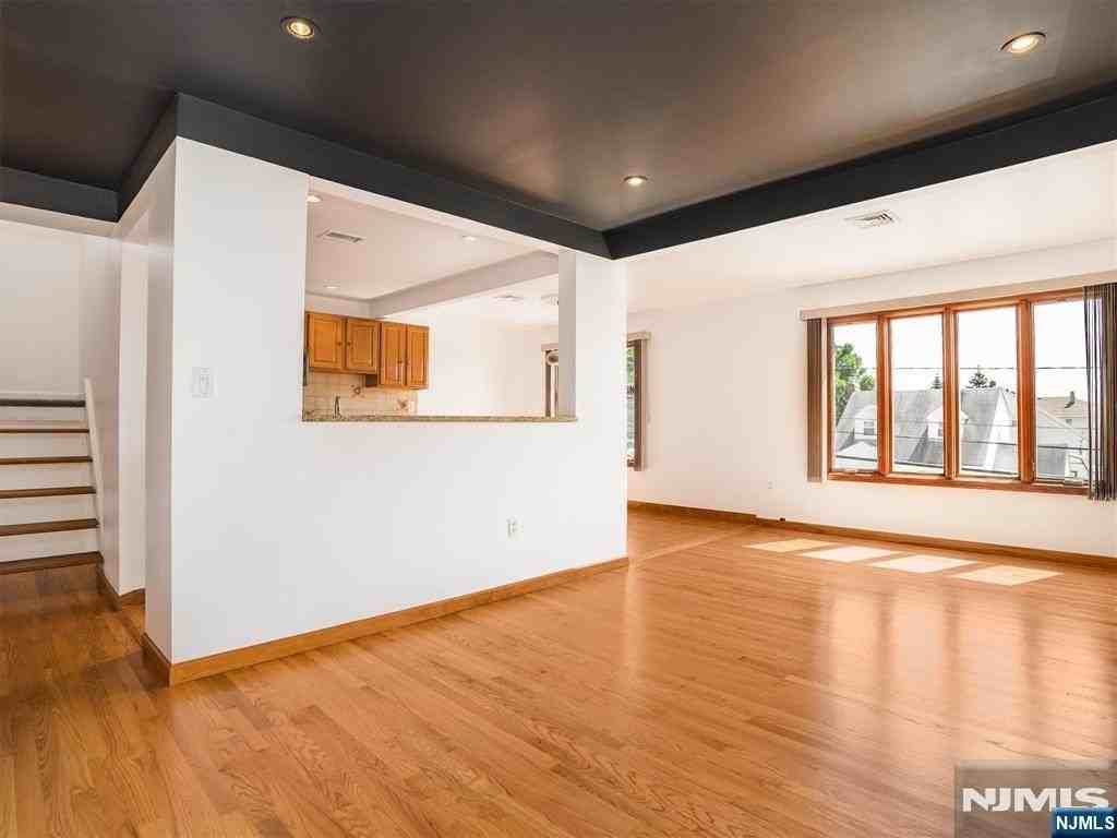 102 Hedden Ter #2 - Photo 7 of 23