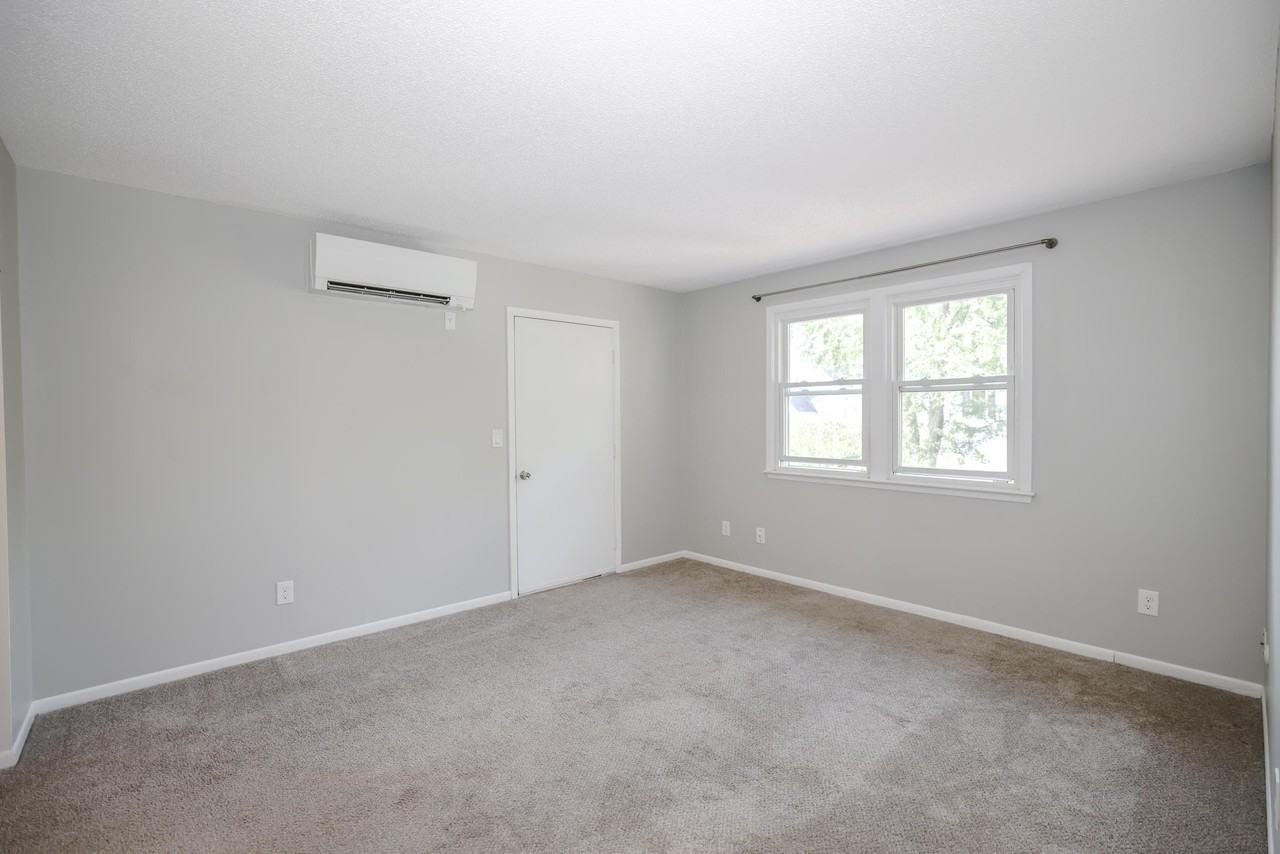 31 Springview Ave #3 - Photo 6 of 19