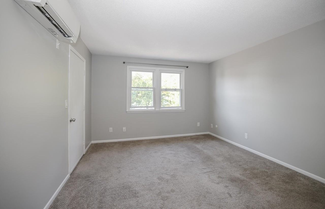 31 Springview Ave #3 - Photo 7 of 19
