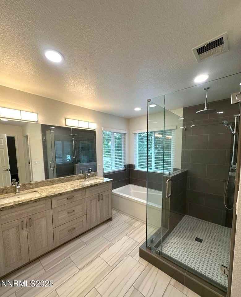 5256 Santa Lupe Ave - Photo 5 of 35