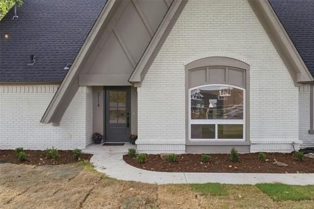 3114 E 78th Pl - Photo 3 of 41