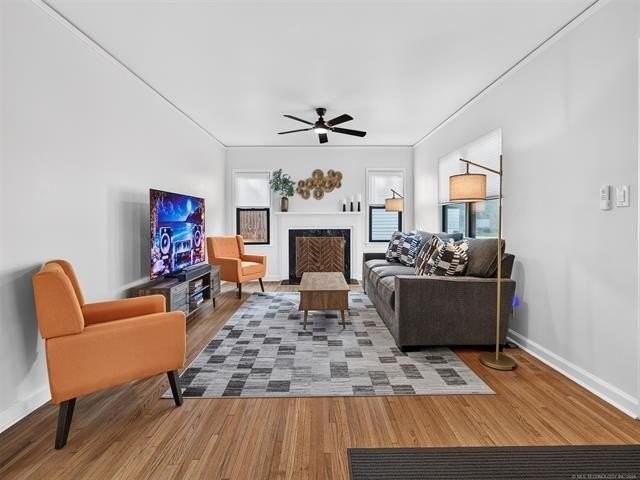 2227 S Florence Pl - Photo 6 of 44