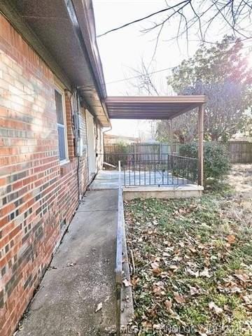 5914 E 24th Pl - Photo 2 of 2