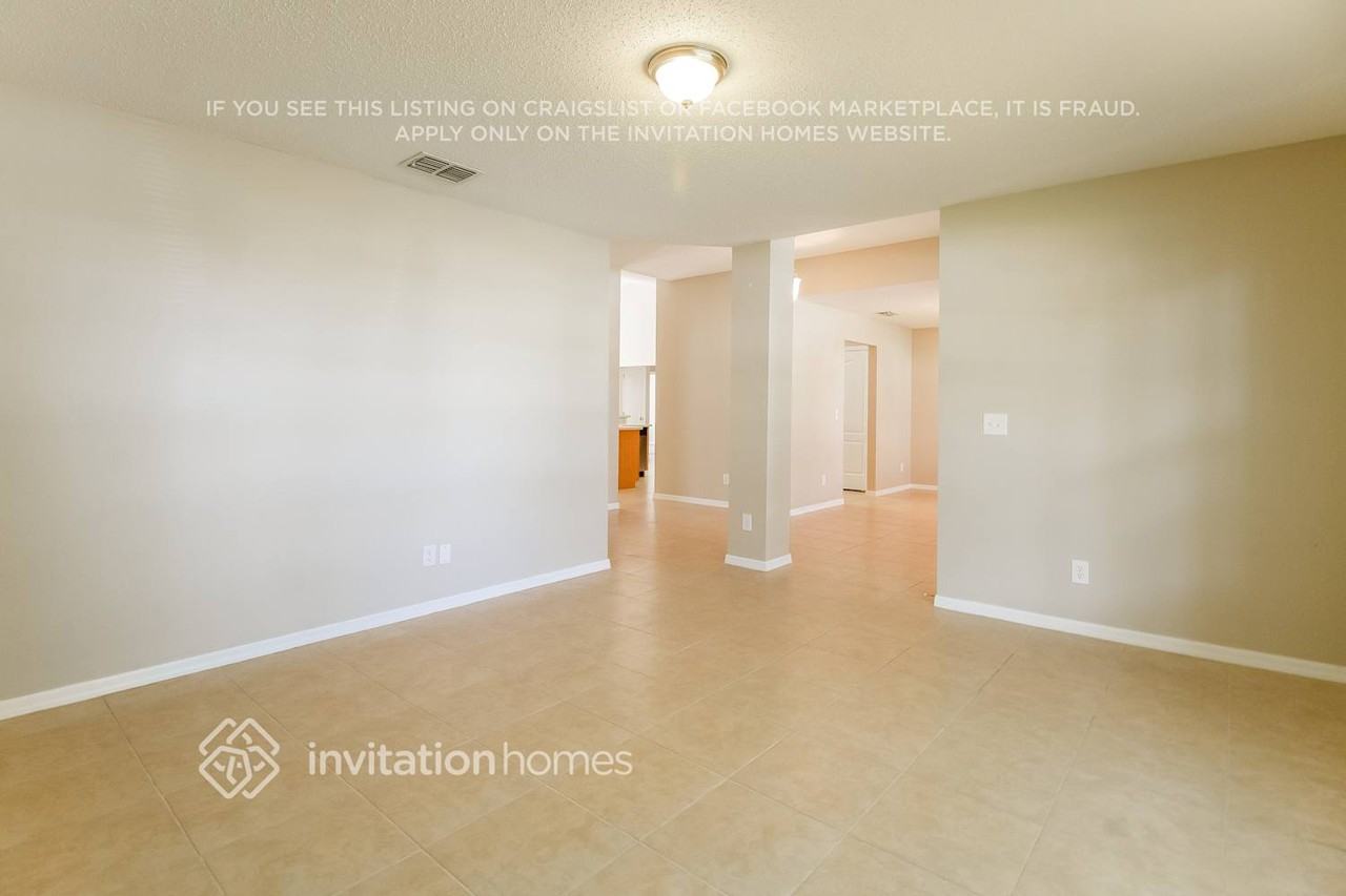 2010 Southern Oak Loop - Photo 4 of 15