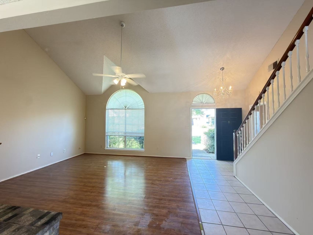 2918 Lake Valley Dr - Photo 5 of 35