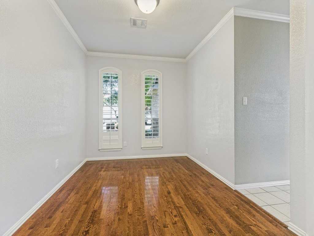 5404 Pecan Creek Cir - Photo 7 of 25