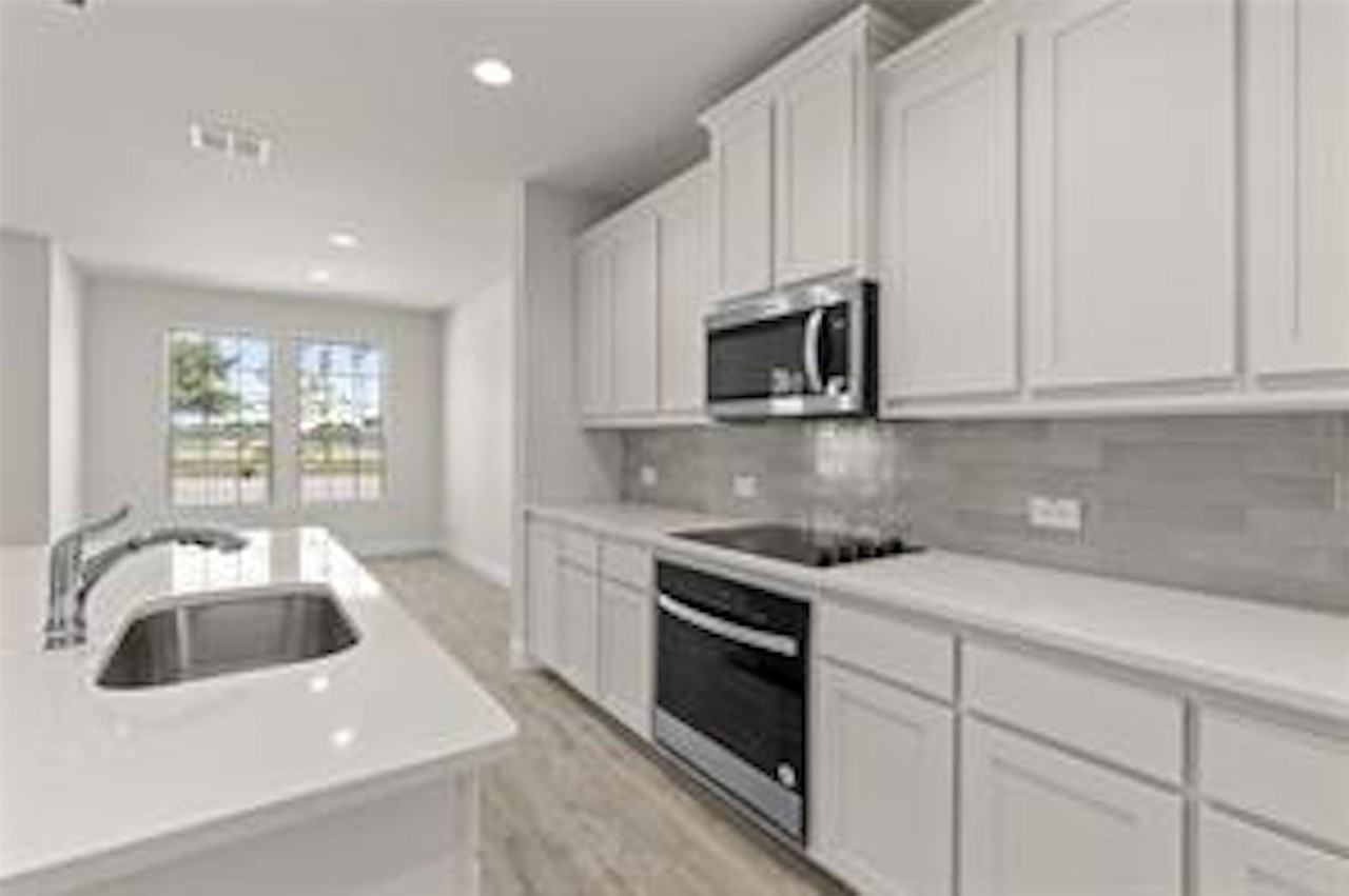 6084 Bursey Rd - Photo 4 of 25
