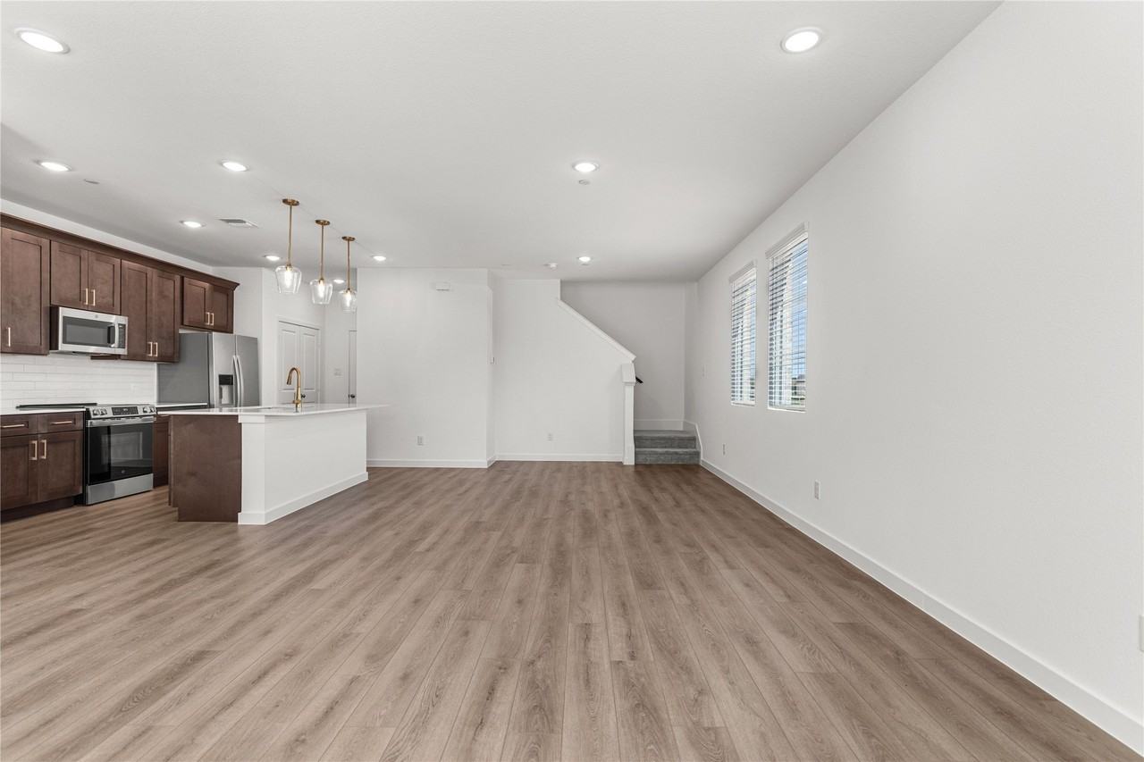 5712 Terrace Dr - Photo 4 of 27