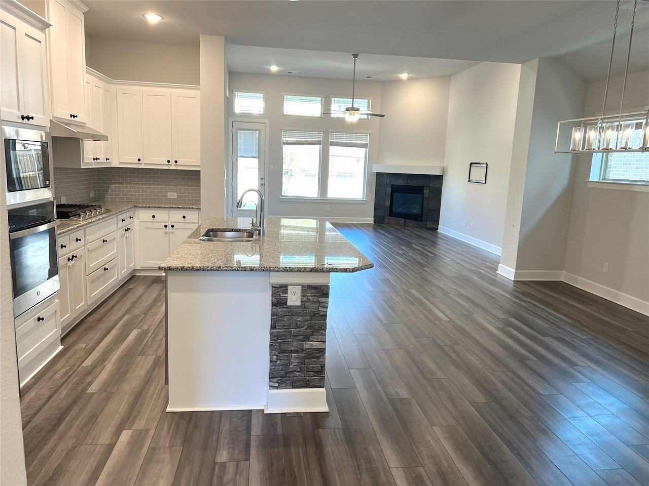 352 Foxthorne Way - Photo 5 of 27