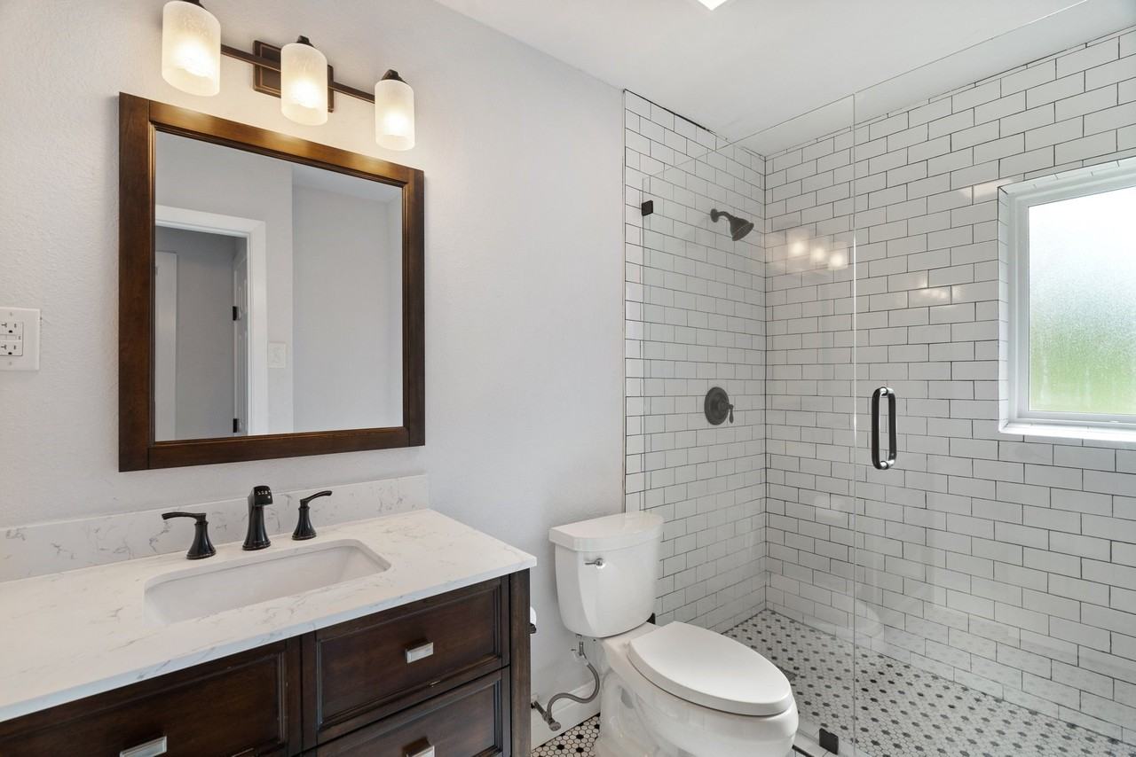 3308 Alaska Ave - Photo 7 of 12