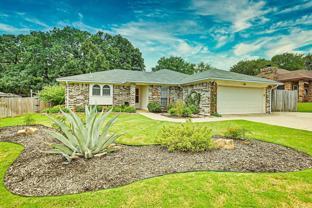 104 Hilltop Dr - Photo 1 of 1