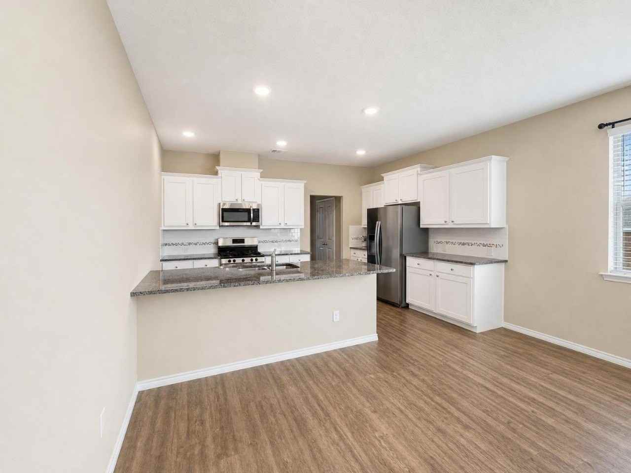 2265 Barx Dr - Photo 4 of 13