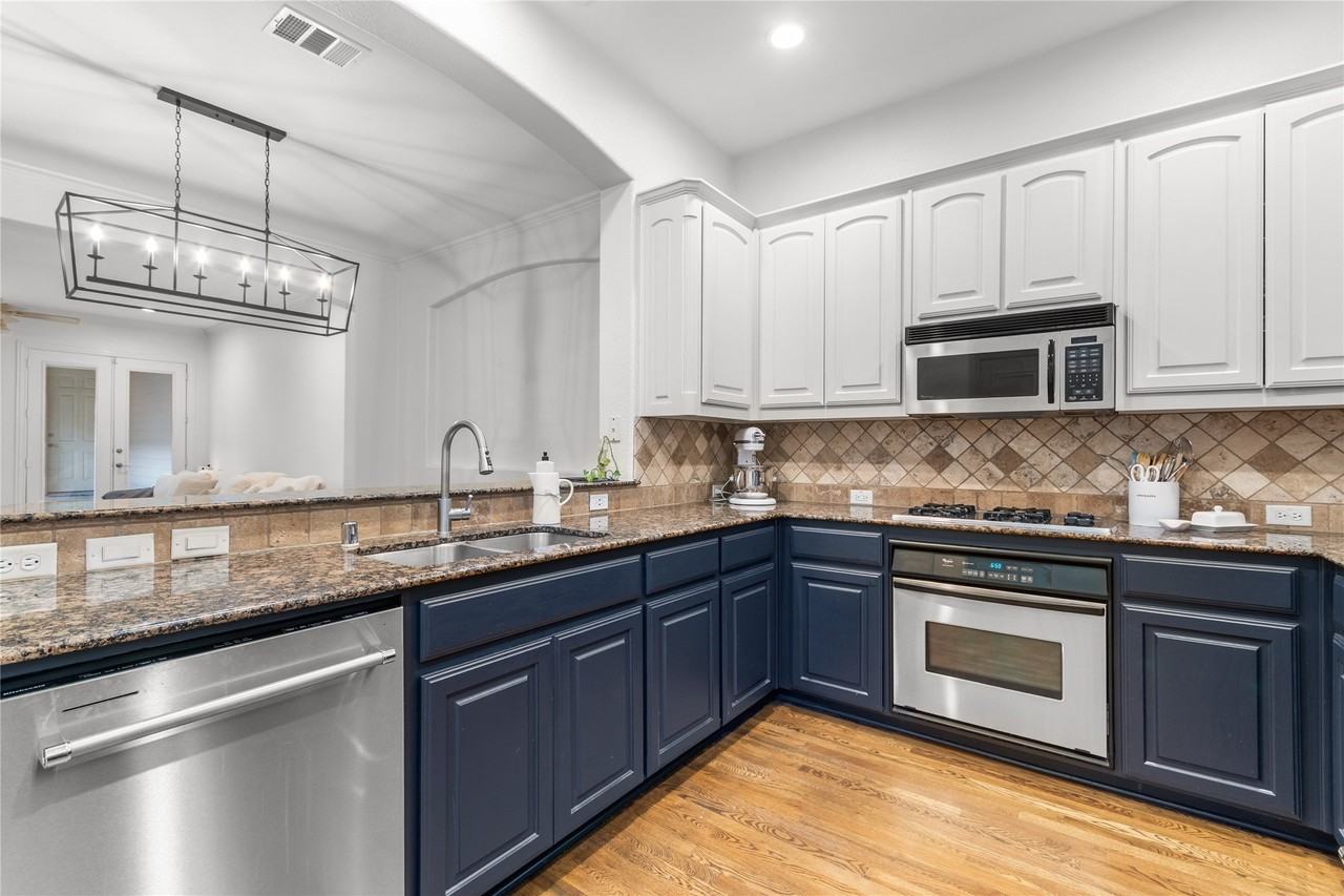 5639 Ellsworth Ave - Photo 7 of 33