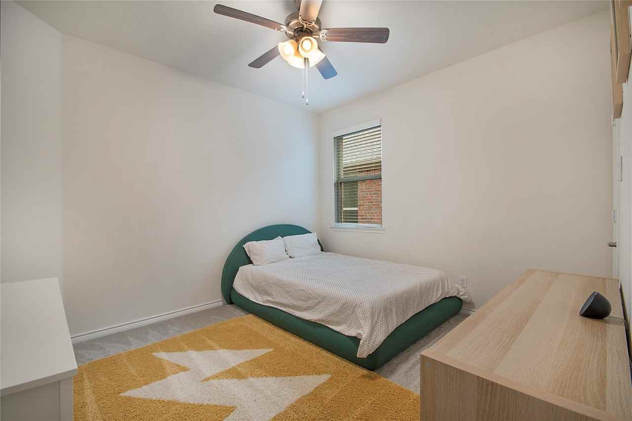 3102 Moccasin Ln - Photo 7 of 33