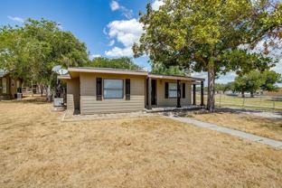 913 Jameson St - Photo 1 of 1