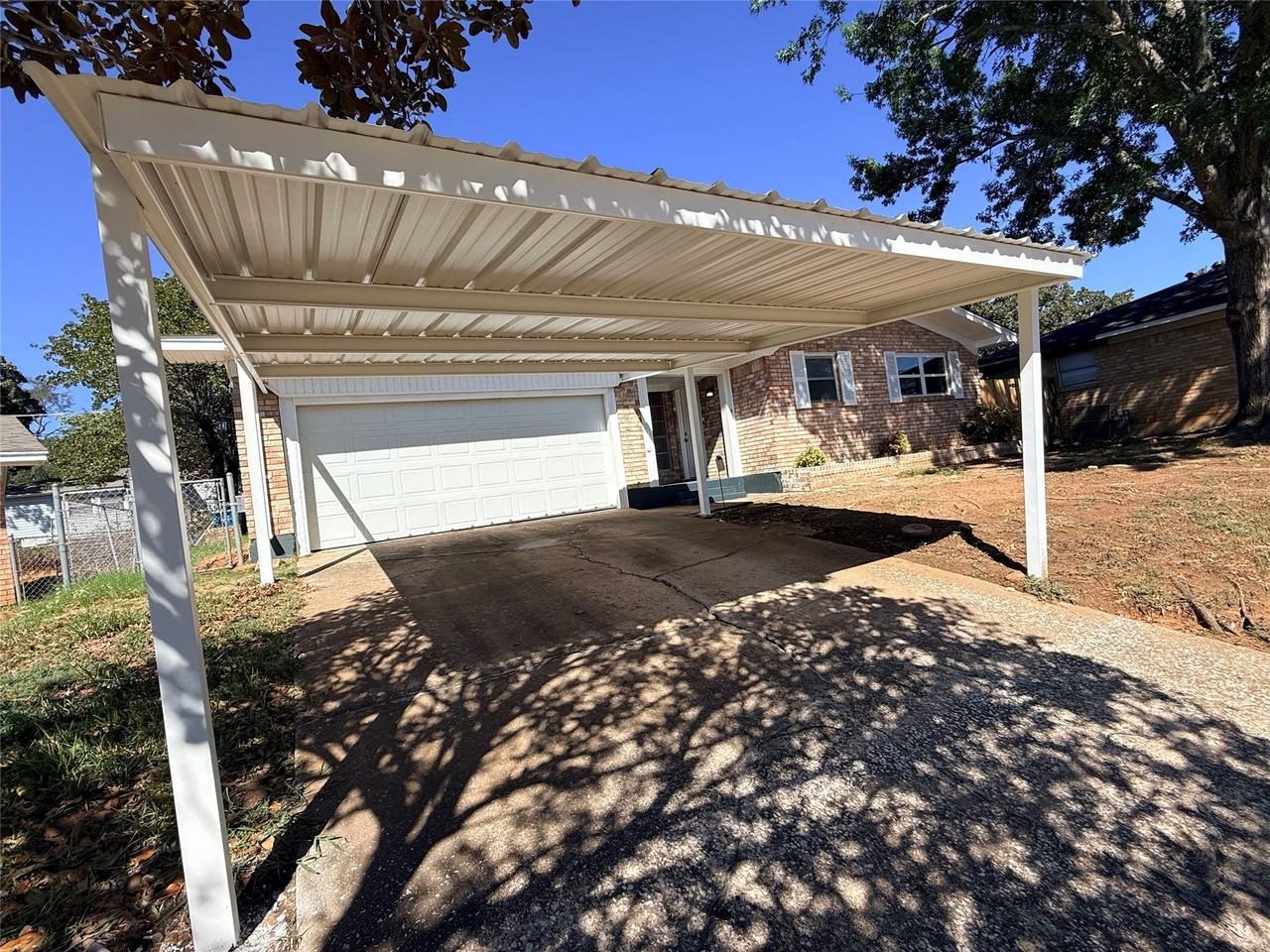905 Seymore Cir - Photo 3 of 27